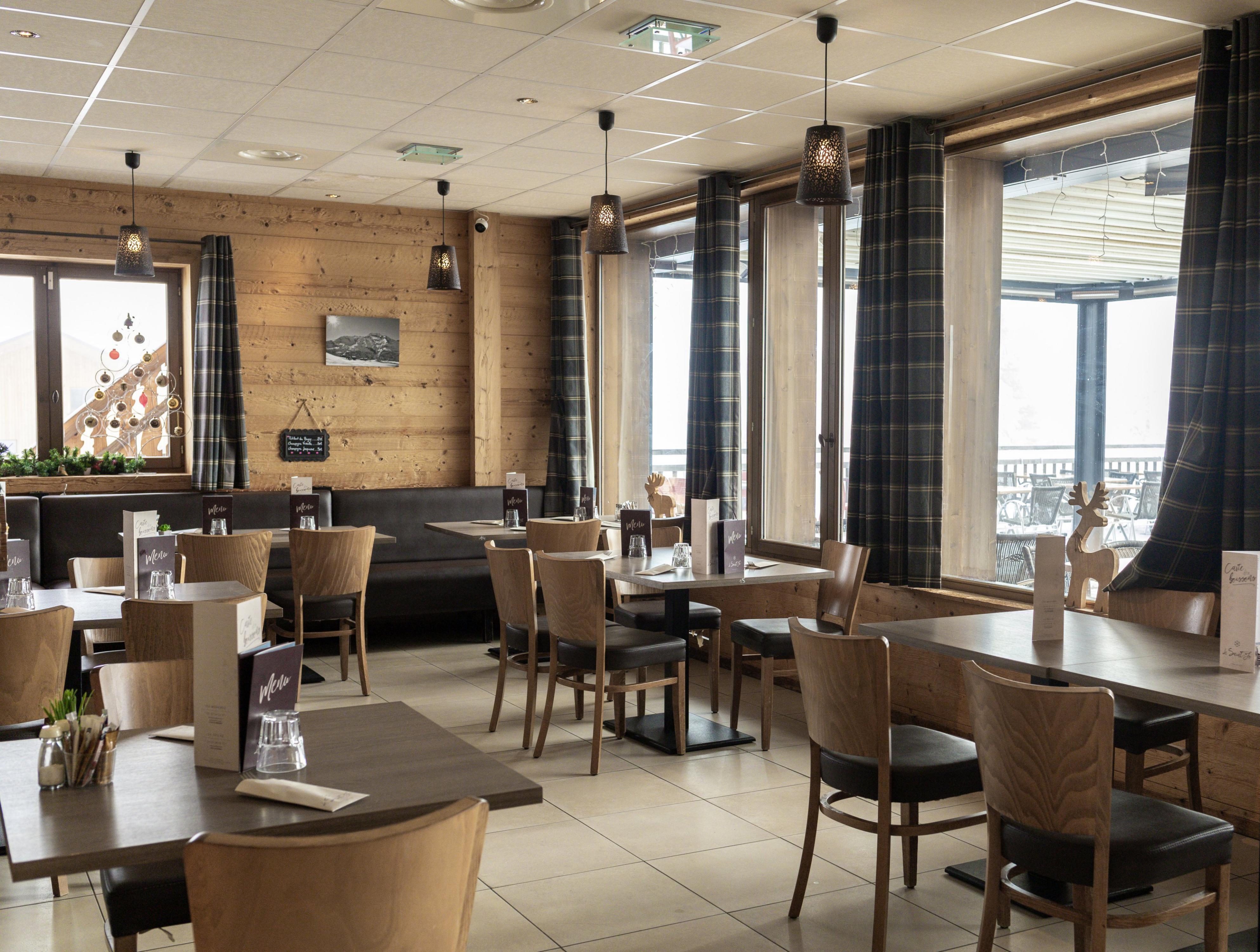 ski station restaurant neige